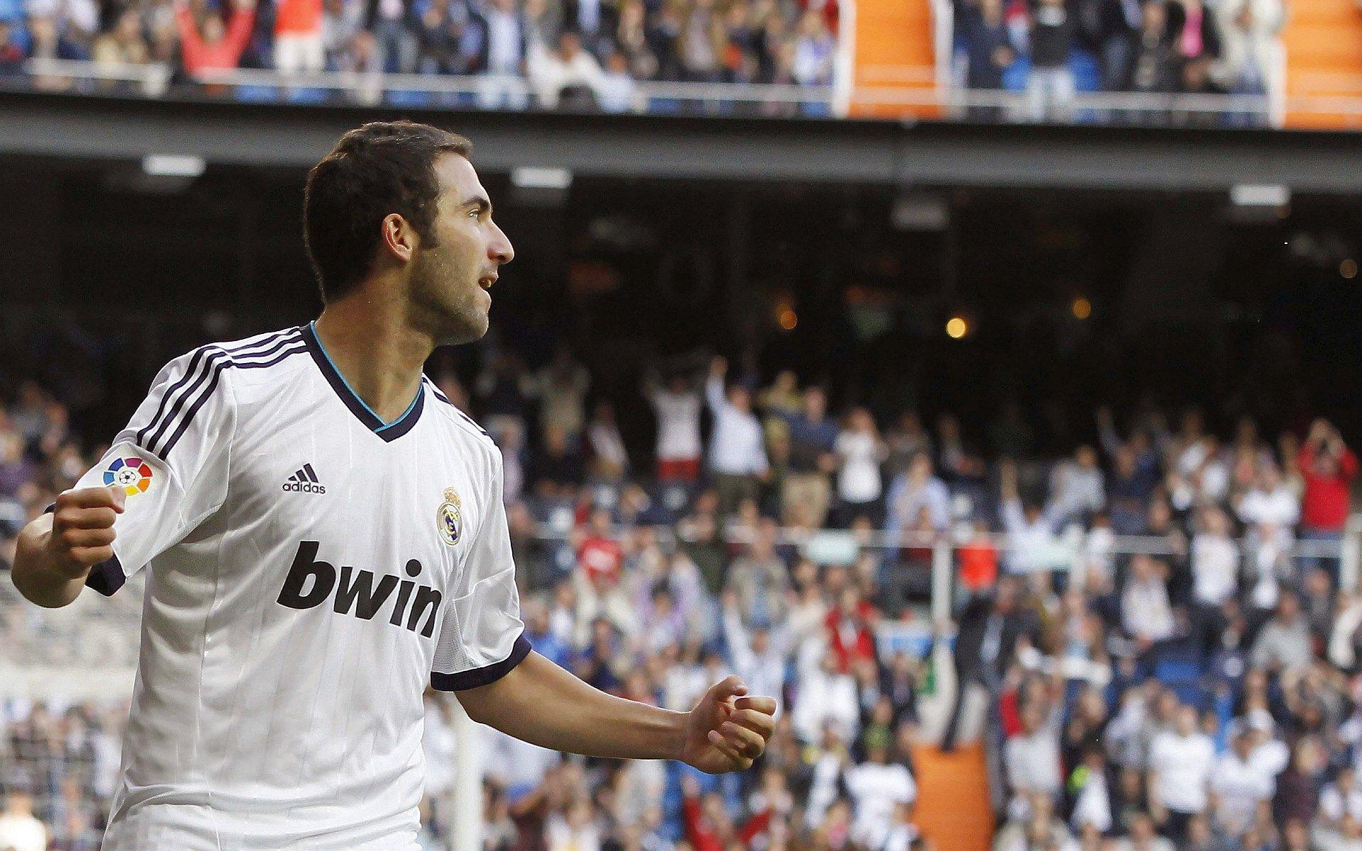 纳什坦言21年哈登不该强行复出，他当时几乎是用一条腿在打球，